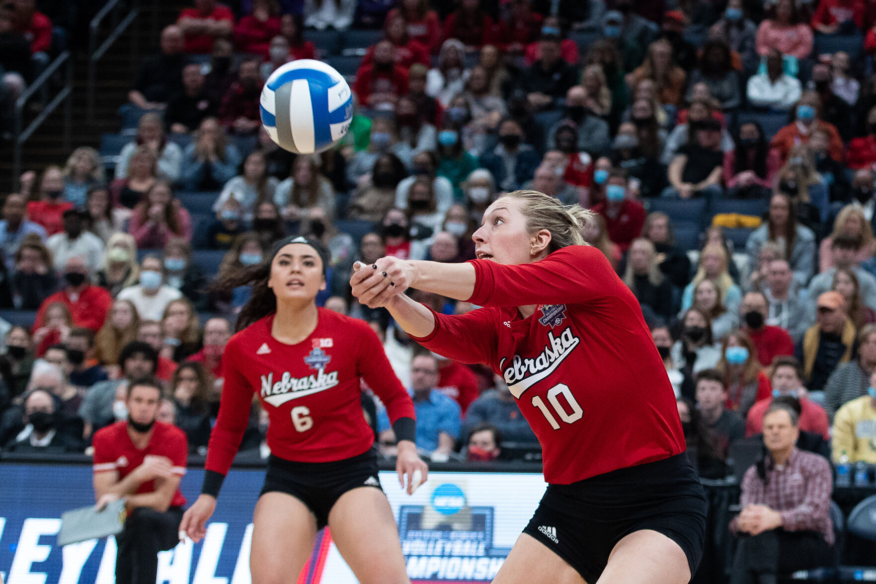 121921-owh-spo-nuvolley74.jpg